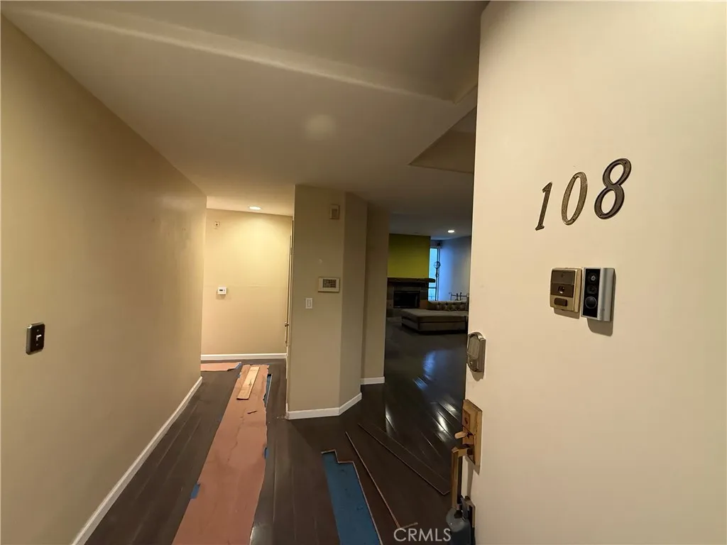 1240 S Corning, Los Angeles, California 90035 home-pic-8